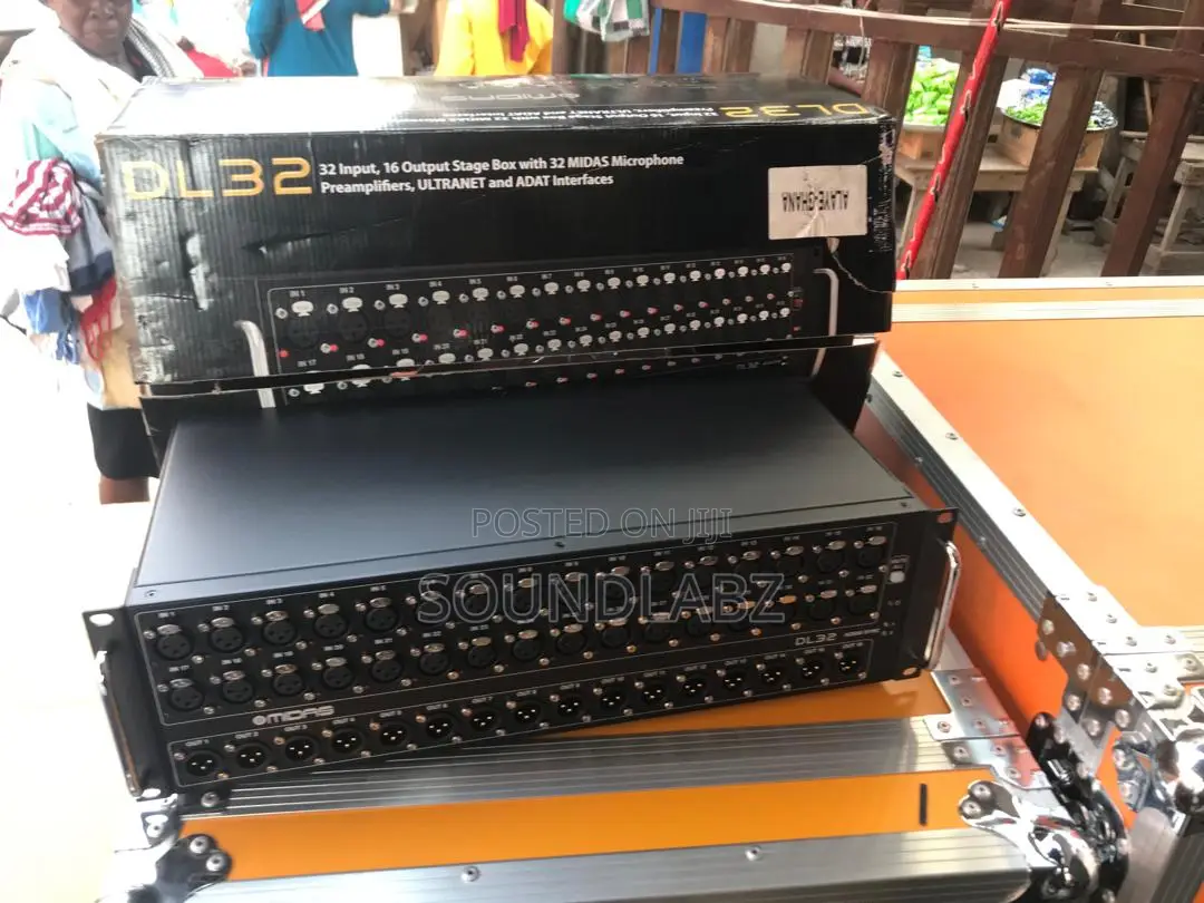 Midas Dl32 32-Input / 16-Output Stage Box