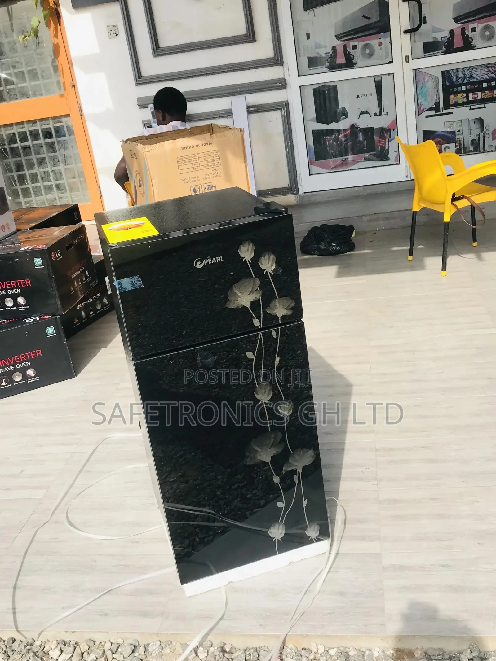 PF-17T Doubledoor Topfreezer Black Glass Pearl Fridge