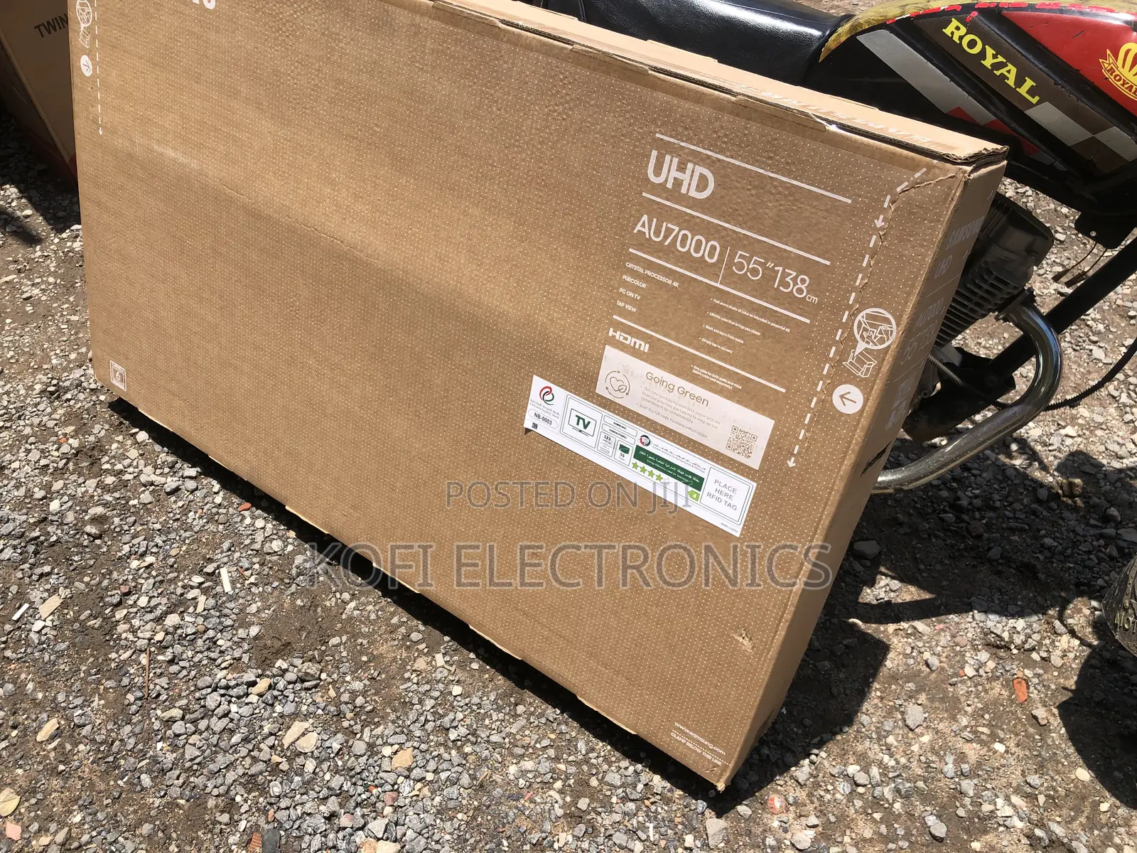 (Lifelike Shade of Color)Samsung 55′′ AU7000 UHD Smart TV