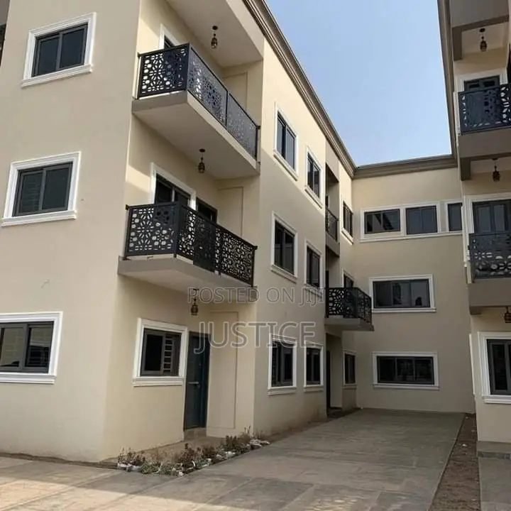2bdrm Apartment in Adjiringanor, Adjiriganor for rent