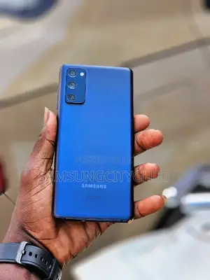 New Samsung Galaxy S20 FE 5G SD865 128 GB Blue