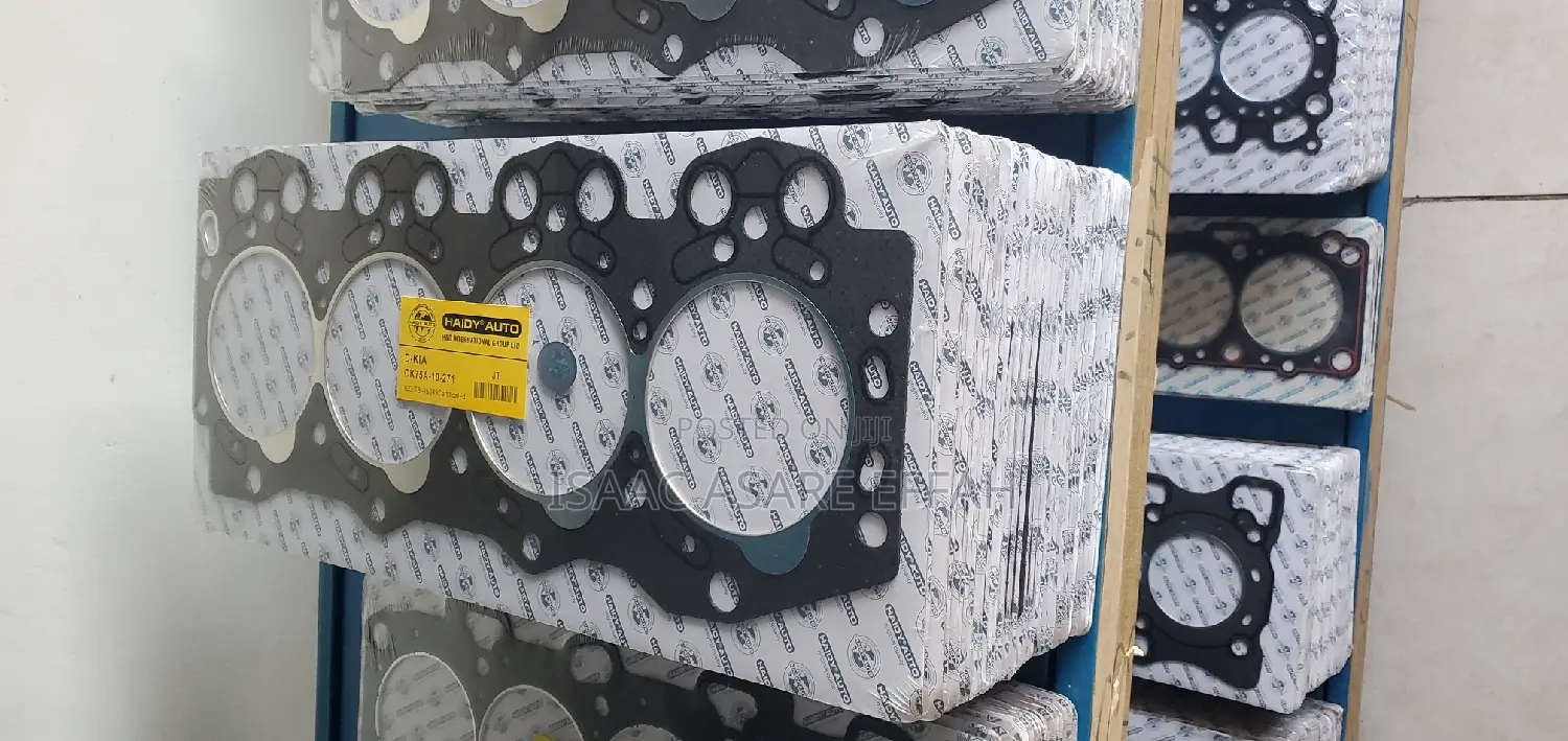 Dealer in Head Gasket for All Cars