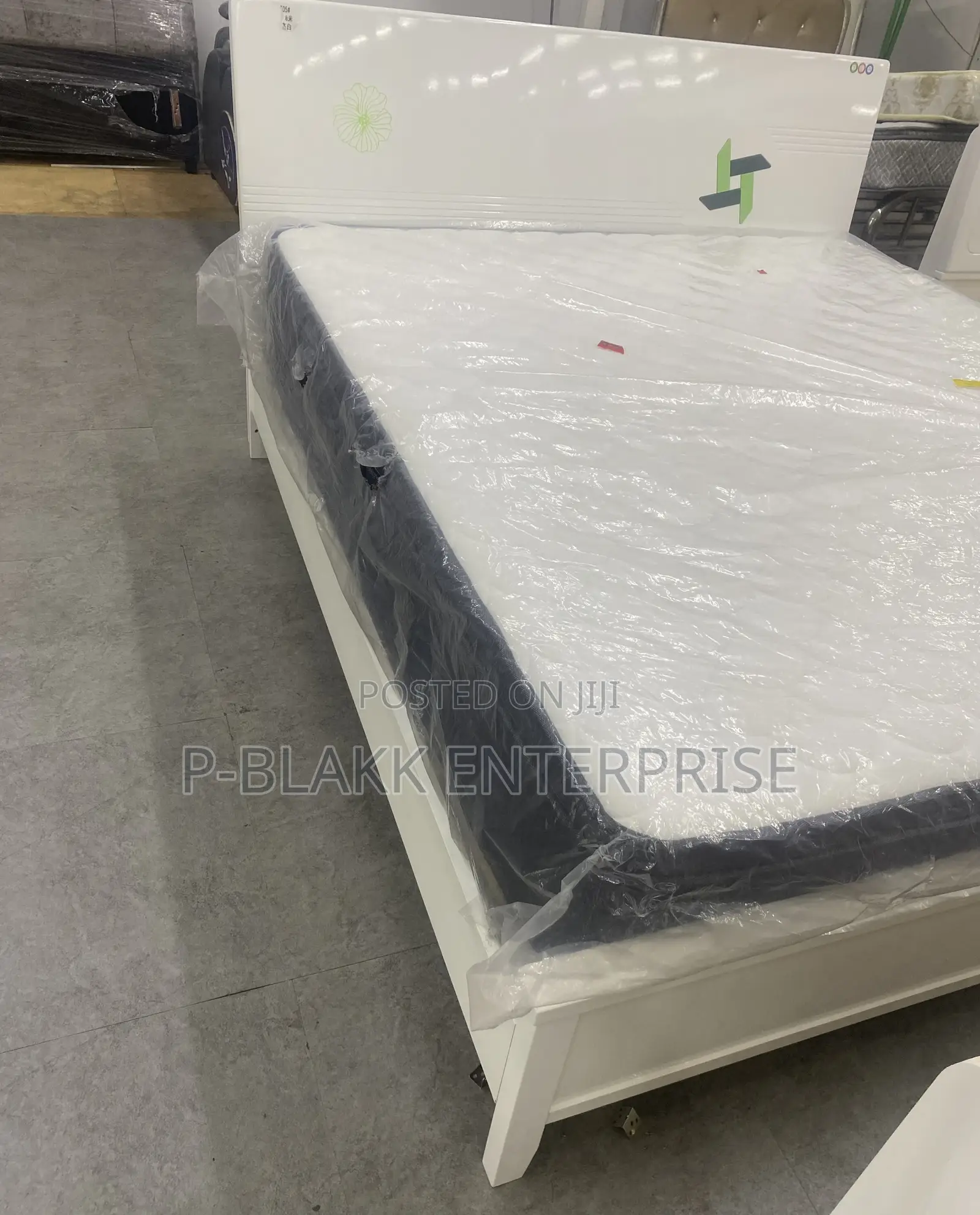 Bedframe Queen Size Foreign