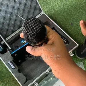 Shure UT282 Wireless Professional Microphone