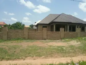 5bdrm House in Brother K Estate, Kumasi Metropolitan for sale