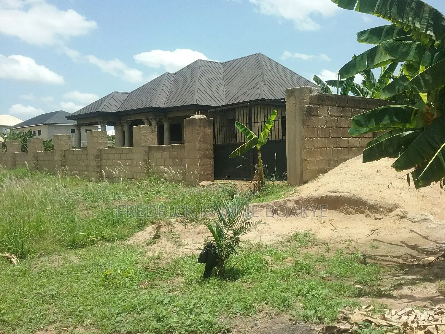 5bdrm House in Brother K Estate, Kumasi Metropolitan for sale