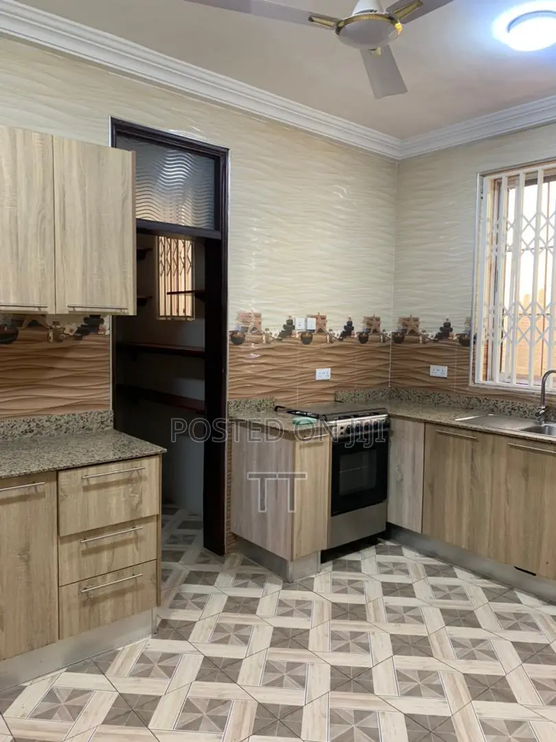 2bdrm Apartment in Grada Estate for rent