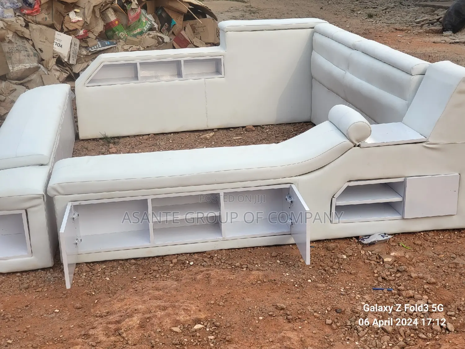 Modern and Affordable Smart Bed