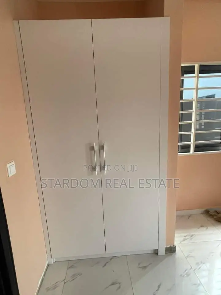 4bdrm Duplex in Sakumono for sale