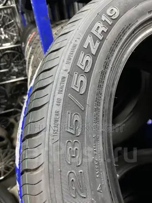 235/55r19 All Season Tyre RYDANZ