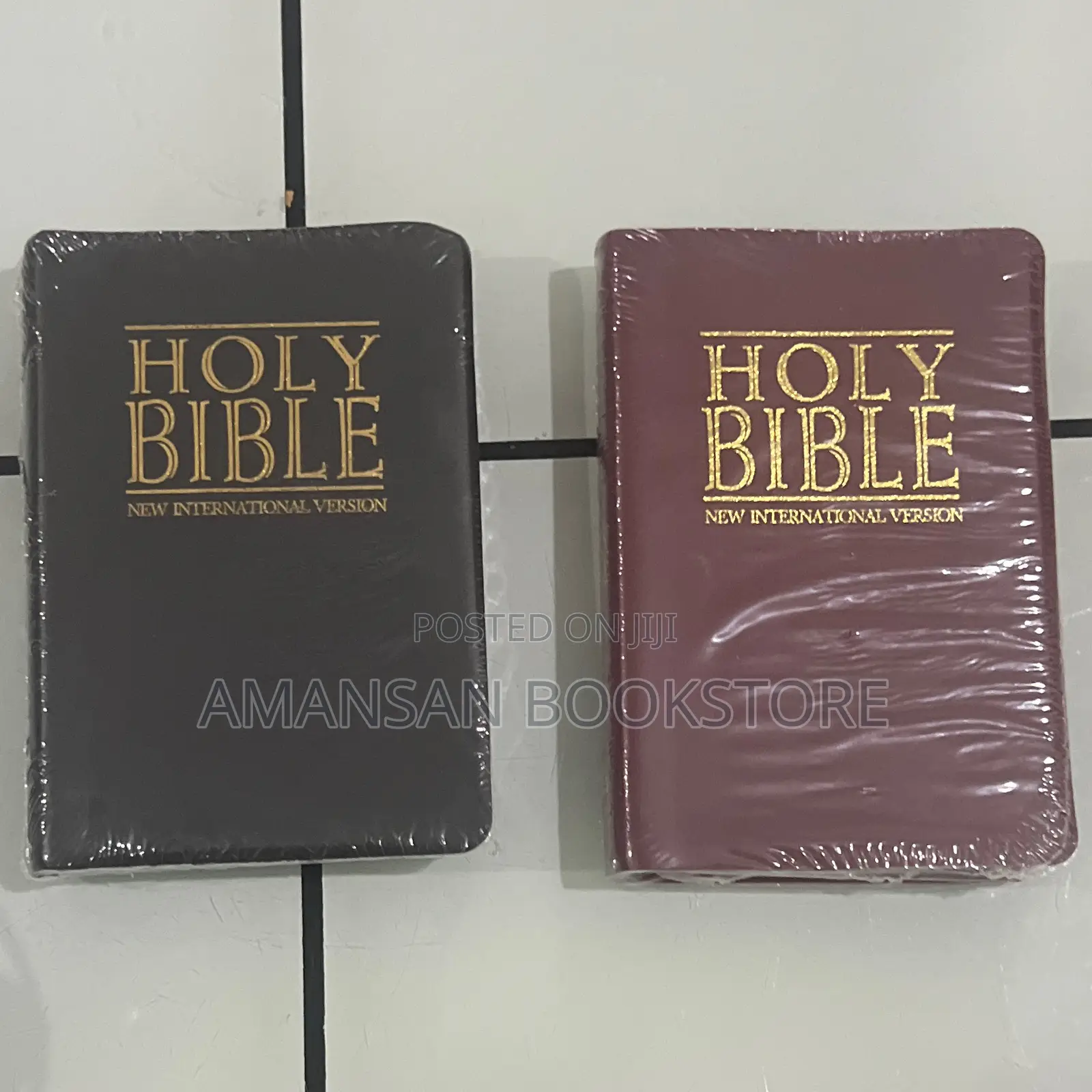 Holy Bible Niv Leather Bound (Small Size)