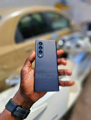 New Samsung Galaxy Z Fold4 256 GB Black