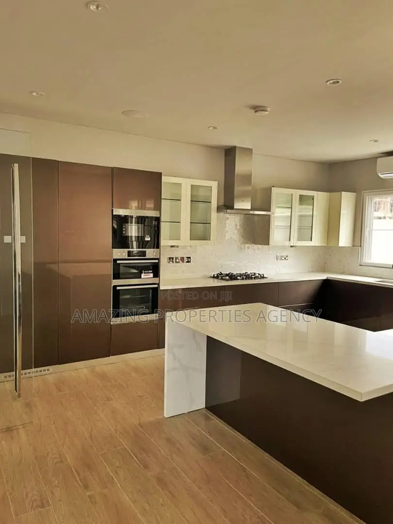 4bdrm House in Cantonments for sale