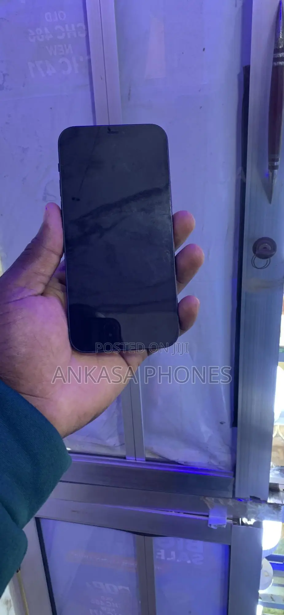 Apple iPhone 12 64 GB