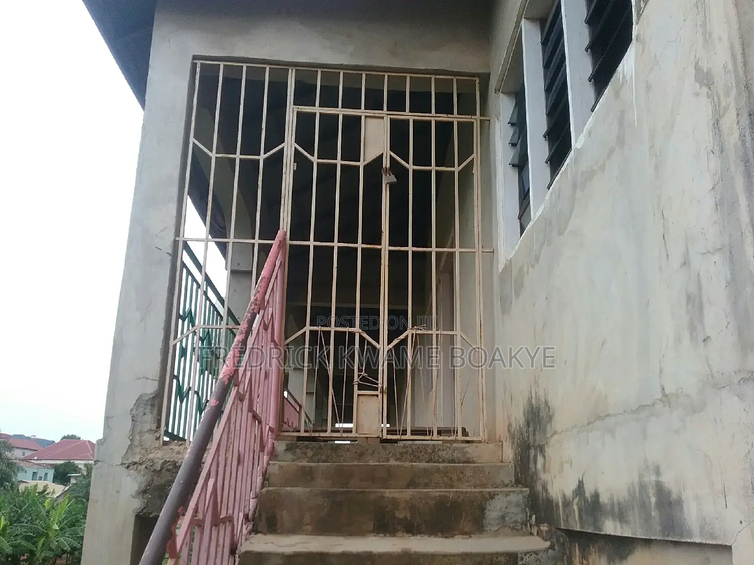 School for Sale at Buokrom F Line