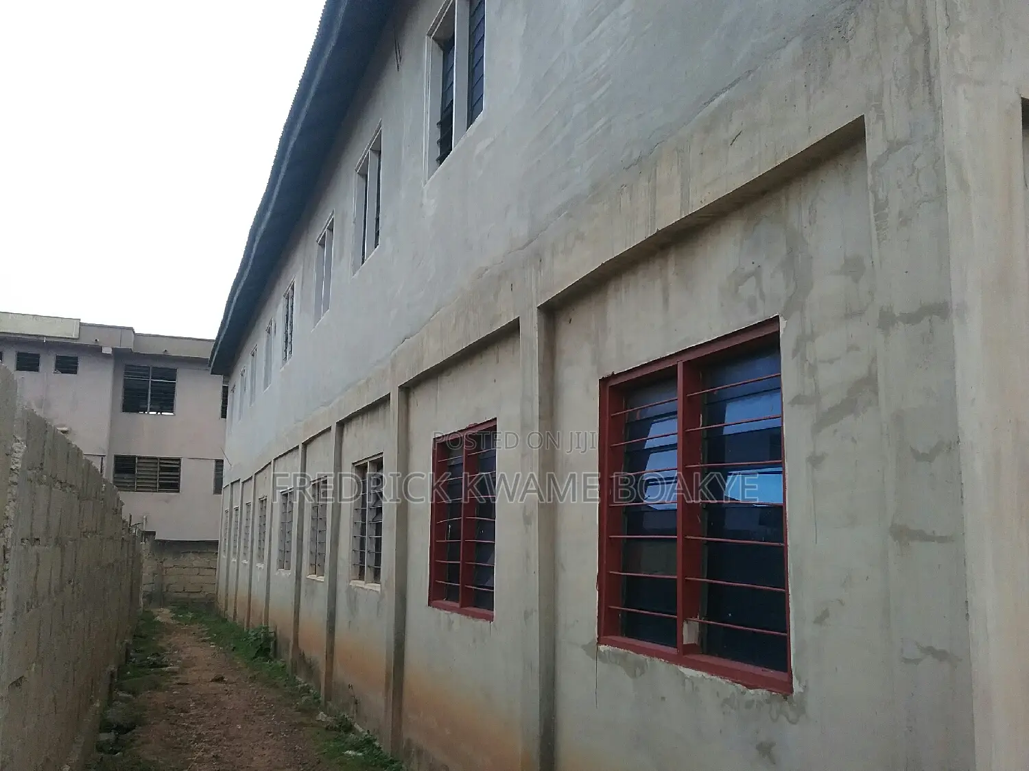 School for Sale at Buokrom F Line