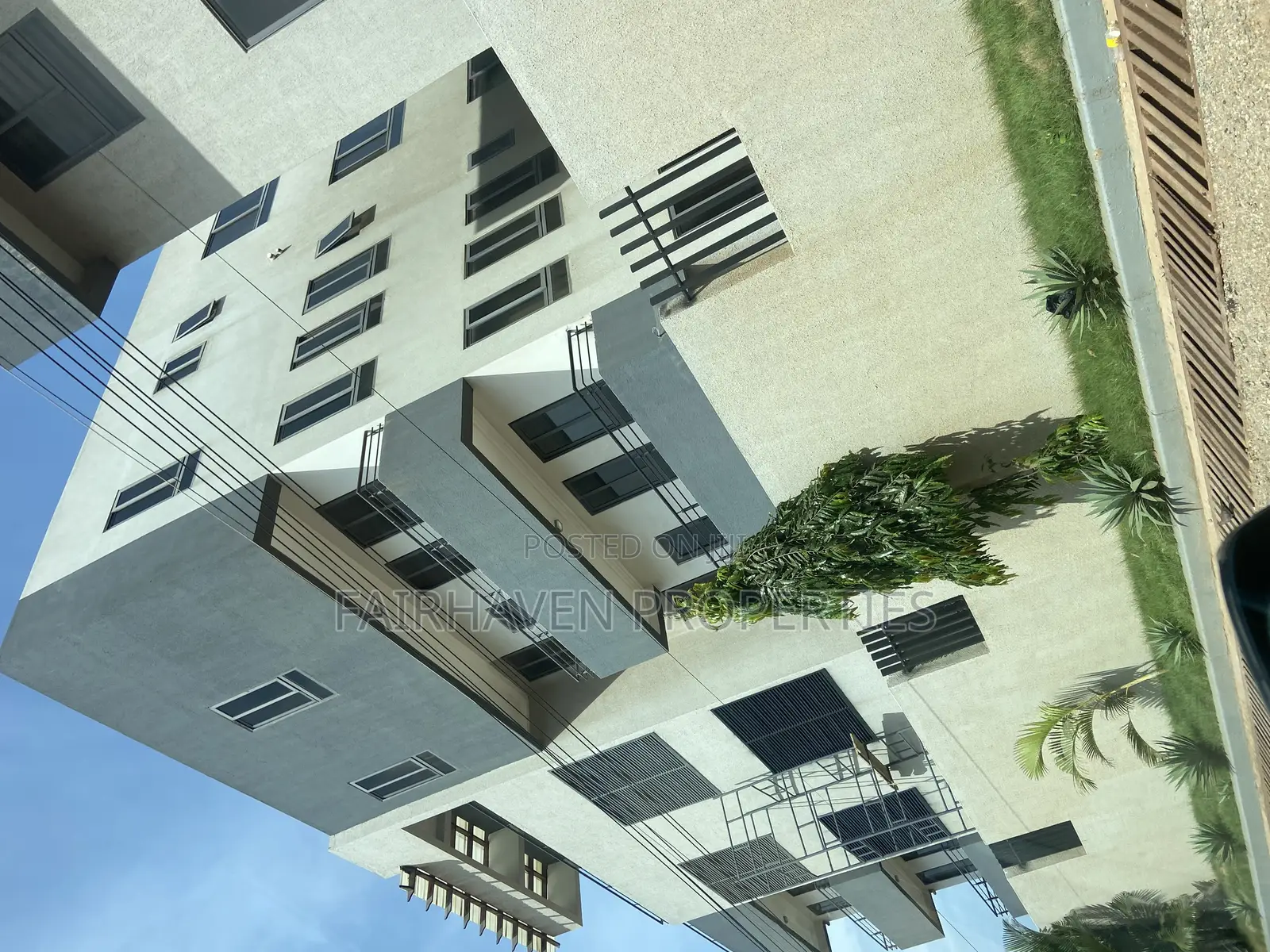 2bdrm Apartment in Tseaddo, Airport Residential Area for rent