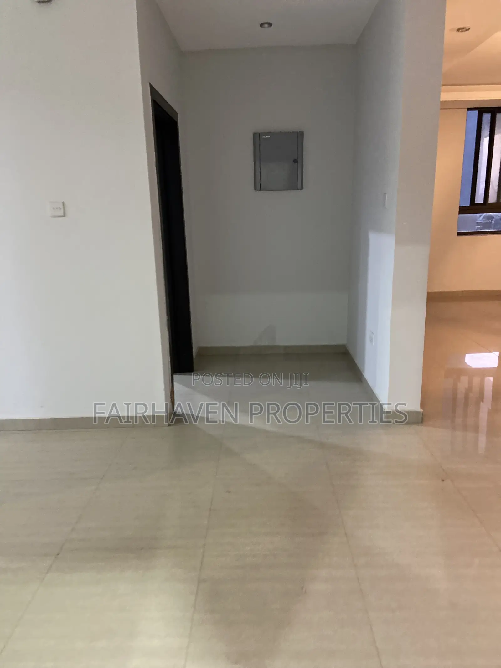 2bdrm Apartment in Tseaddo, Airport Residential Area for rent