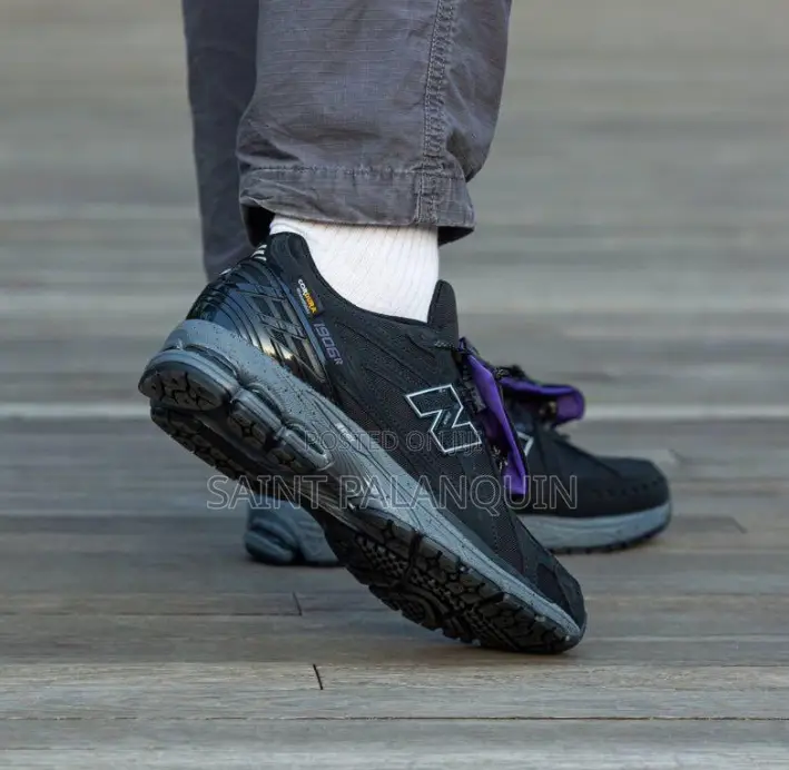 New Balance 1906R Black