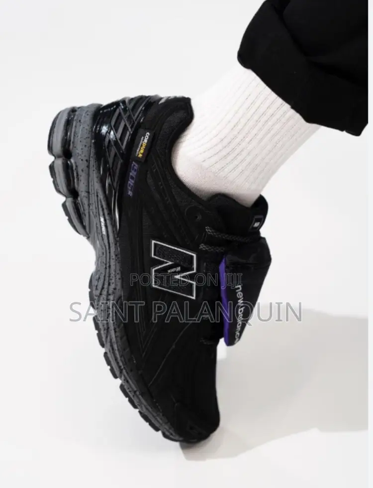 New Balance 1906R Black