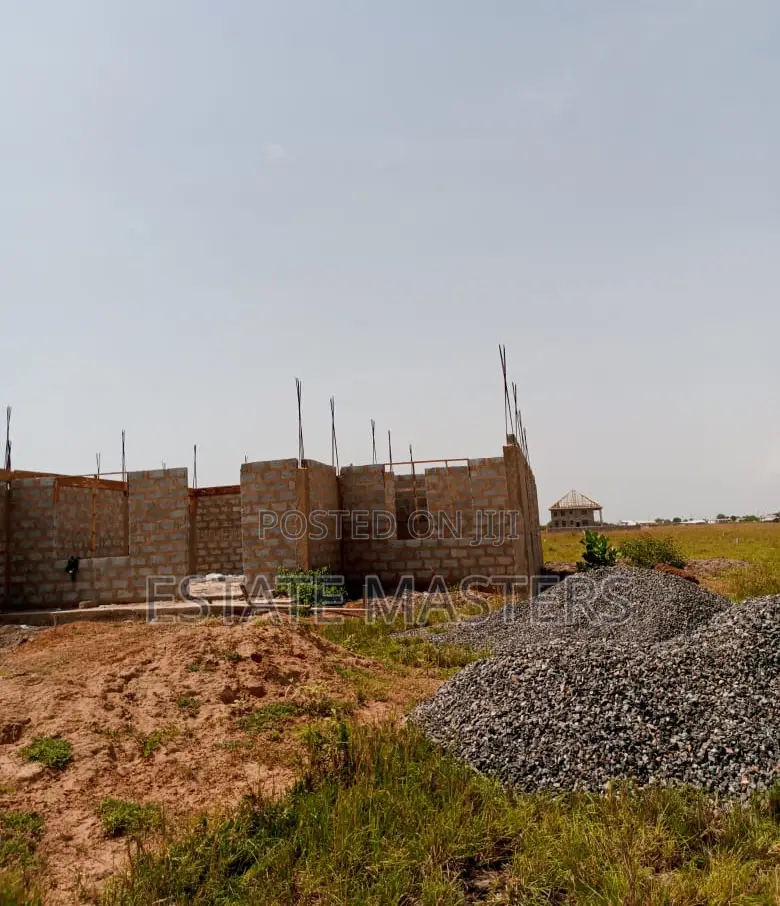 Ssettle on Registered Land at Estate Masters