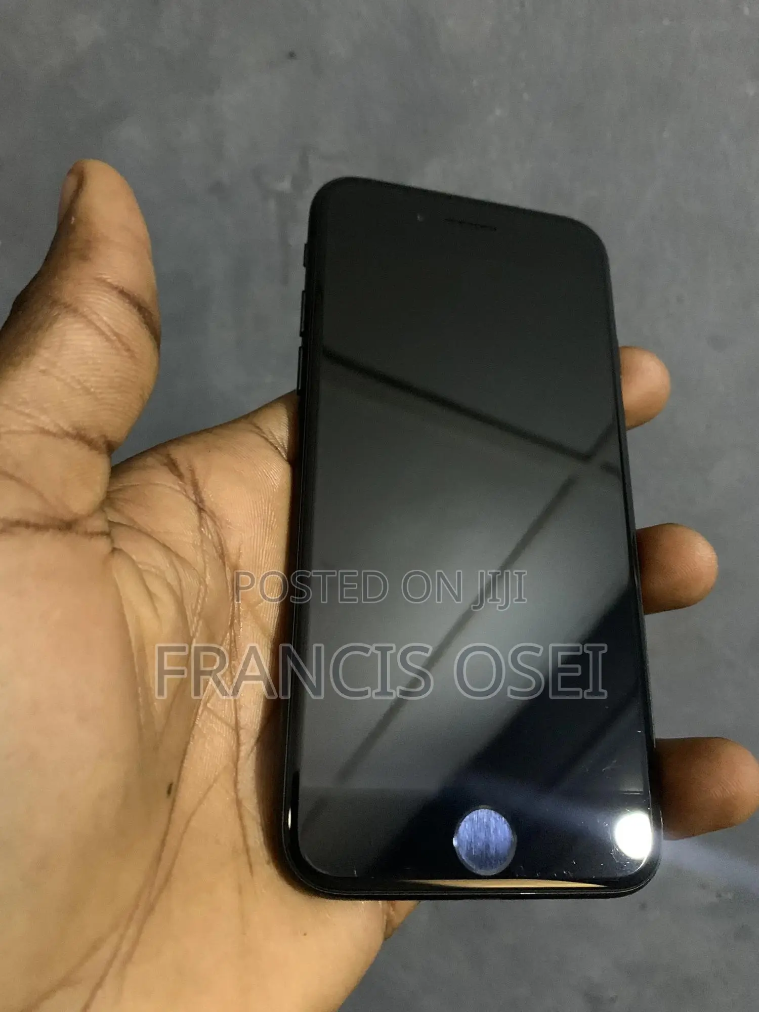 Apple iPhone 7 32 GB Black