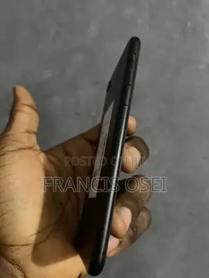 Apple iPhone 7 32 GB Black