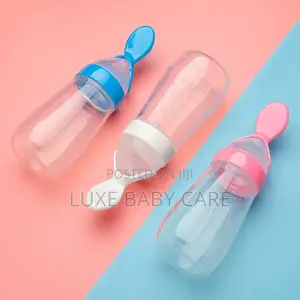 Silicone Squeeze Feeding Bottle With Spoon