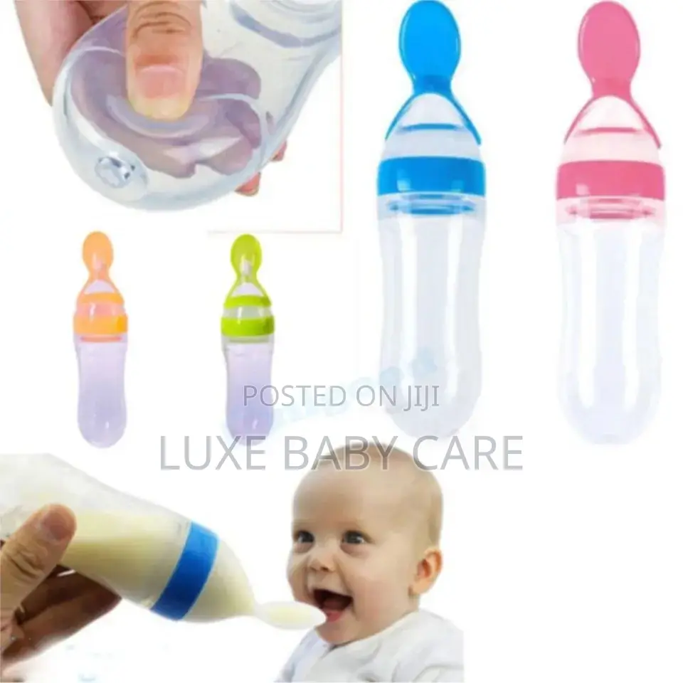 Silicone Squeeze Feeding Bottle With Spoon