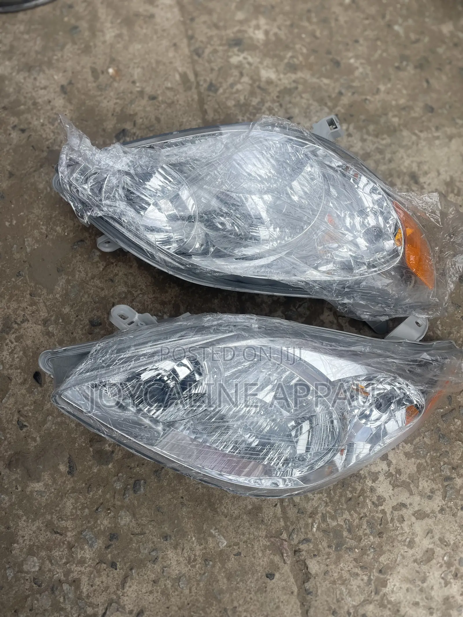 Toyota Matrix 2007 Headlight