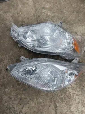 Toyota Matrix 2007 Headlight