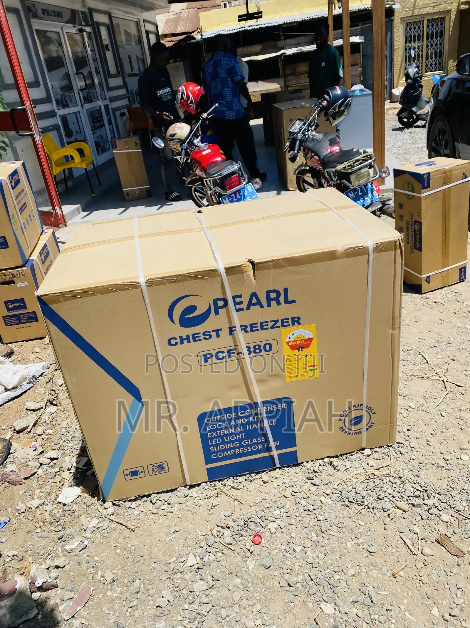 Brand New Pearl PCF-380 Single Door Electric Freezer.