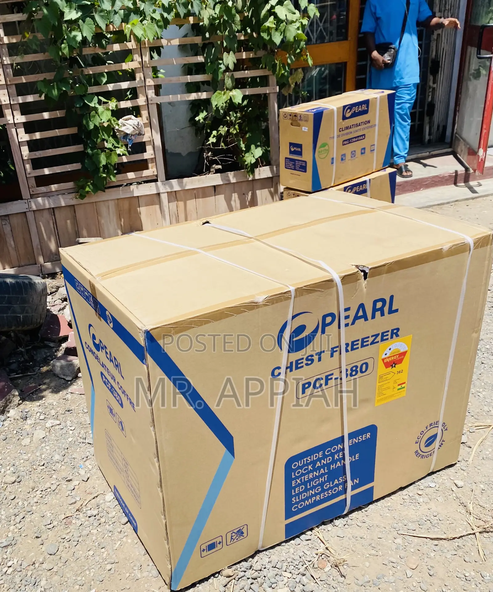 Authentic Pearl Single Door Electric Freezer(PCF-380)