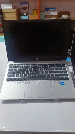New Laptop HP 250 G10 8GB Intel Core I3 SSD 512GB