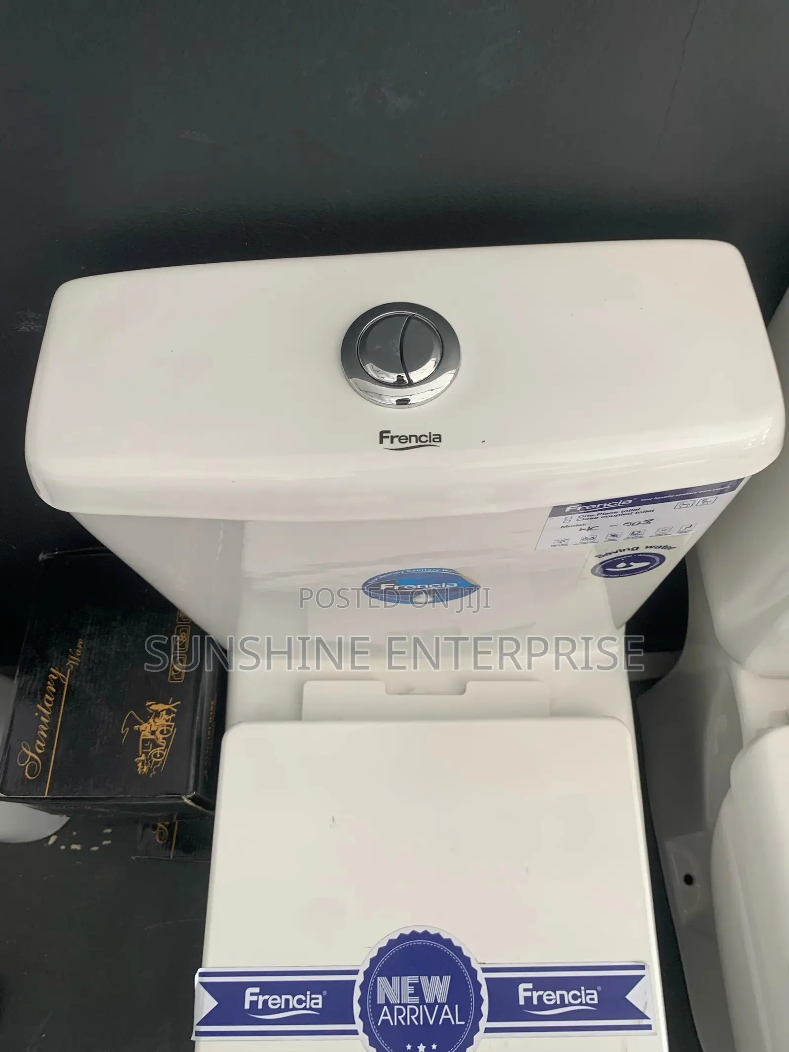 Frencia Slime Tank Water Closet