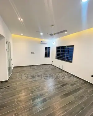 4bdrm House in Adenta for sale
