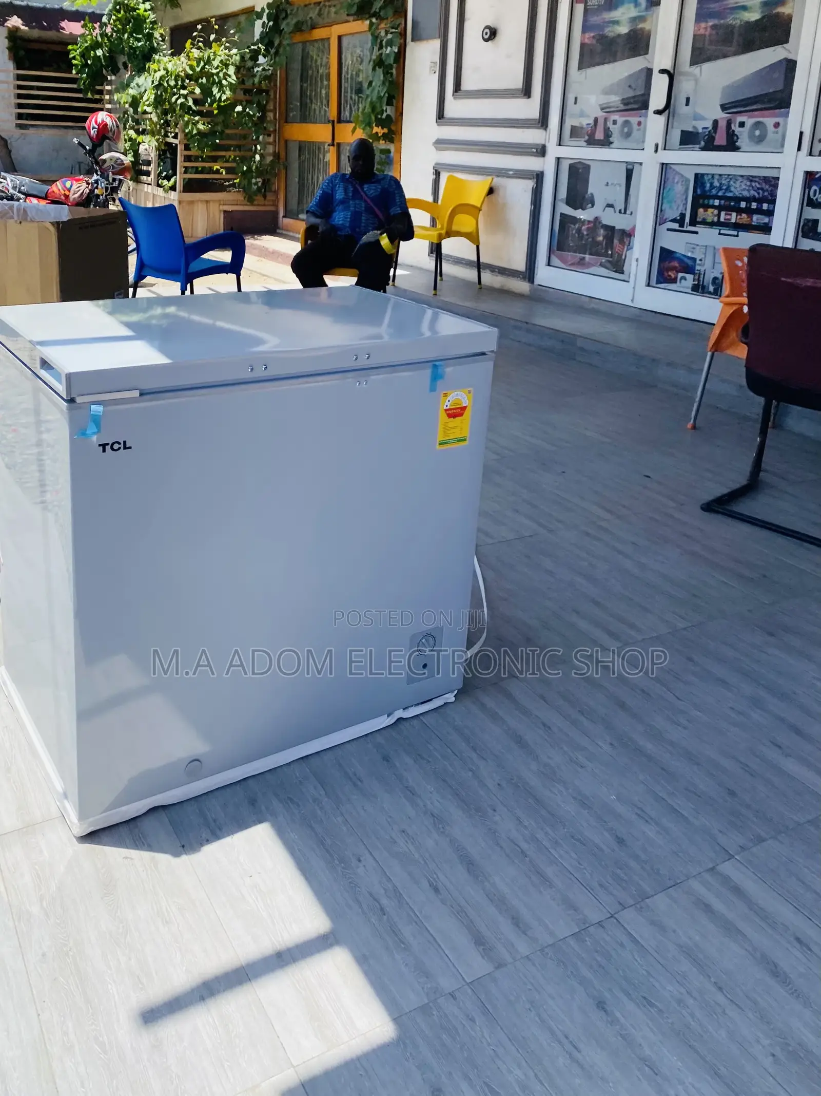 Well Design TCL 208 Single Door Chest Freezer.