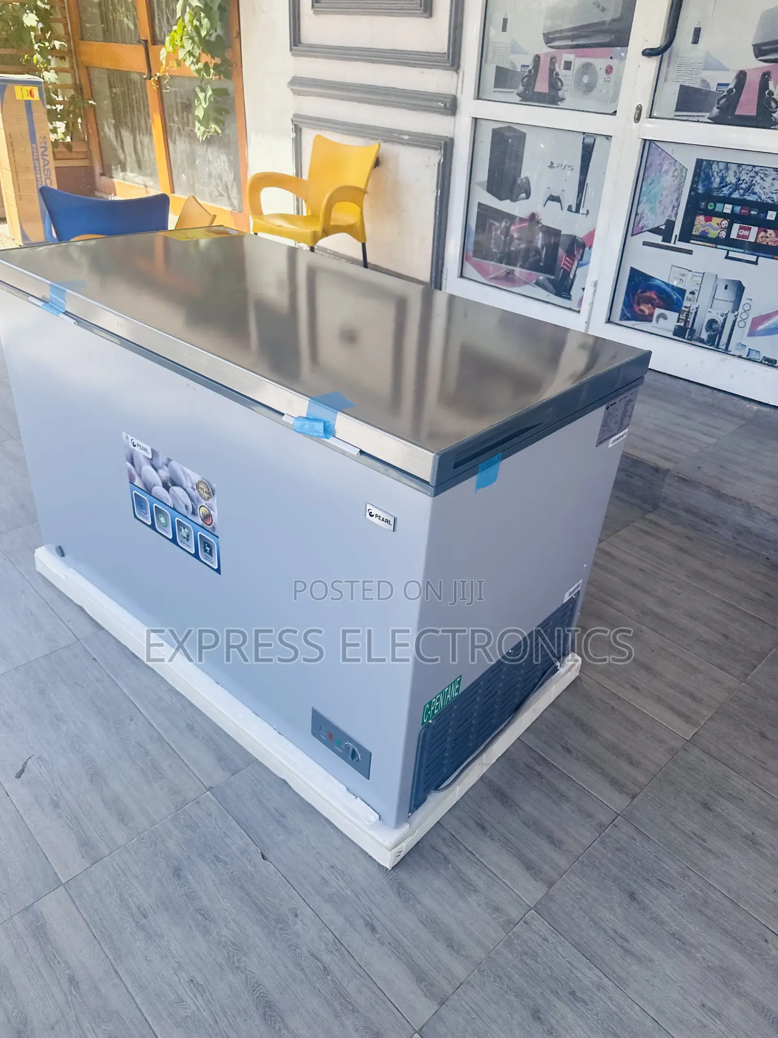 Very Cool Chill Chest Freezer 380L Pearl PCF-460