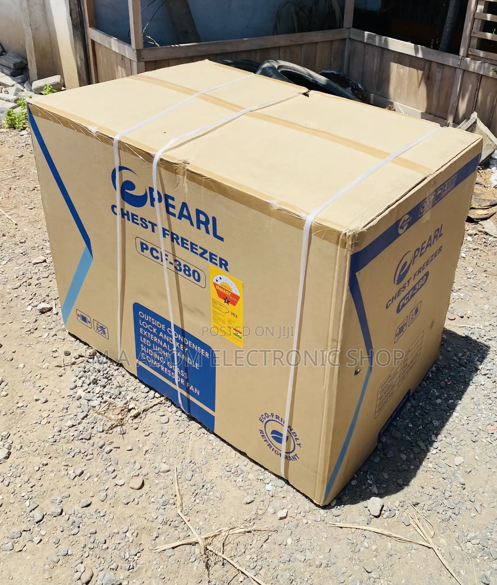 Shop Pearl PCF-380 Single Door Chest Freezer.