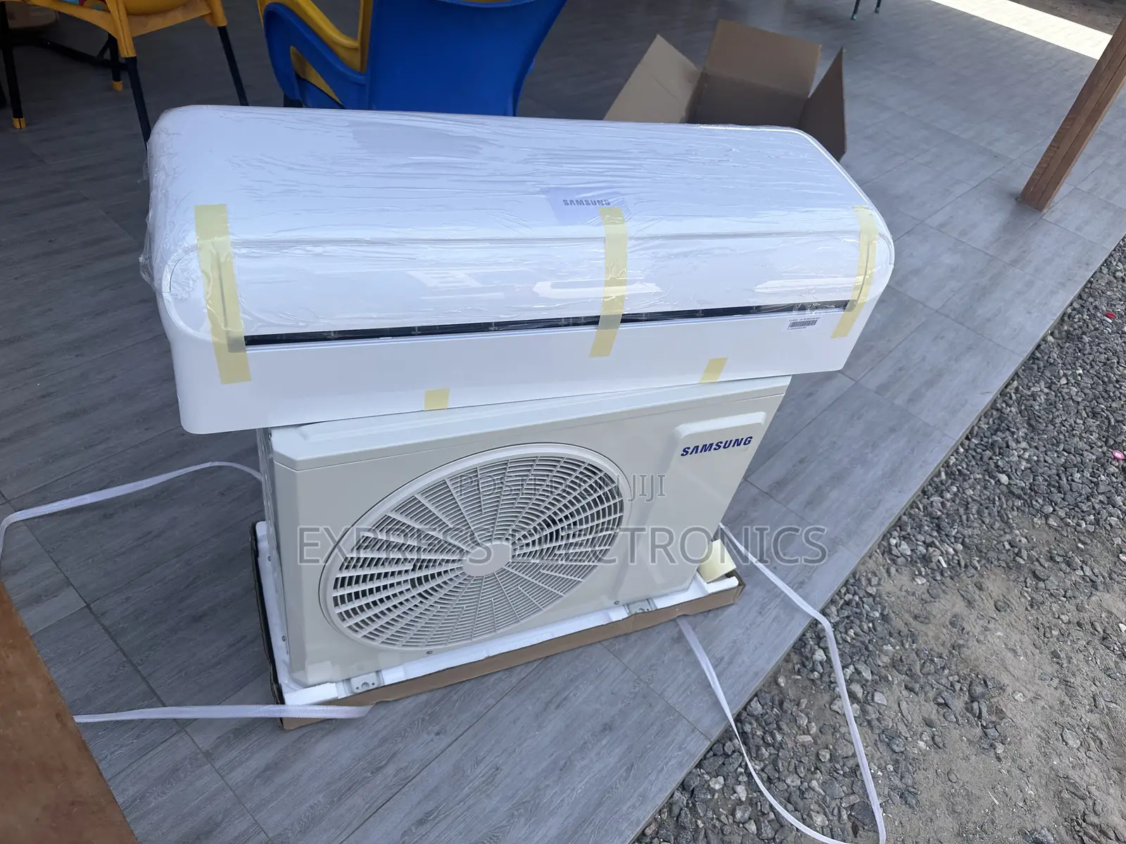 Non Inverter Split R410 Gas Samsung 1.5hp