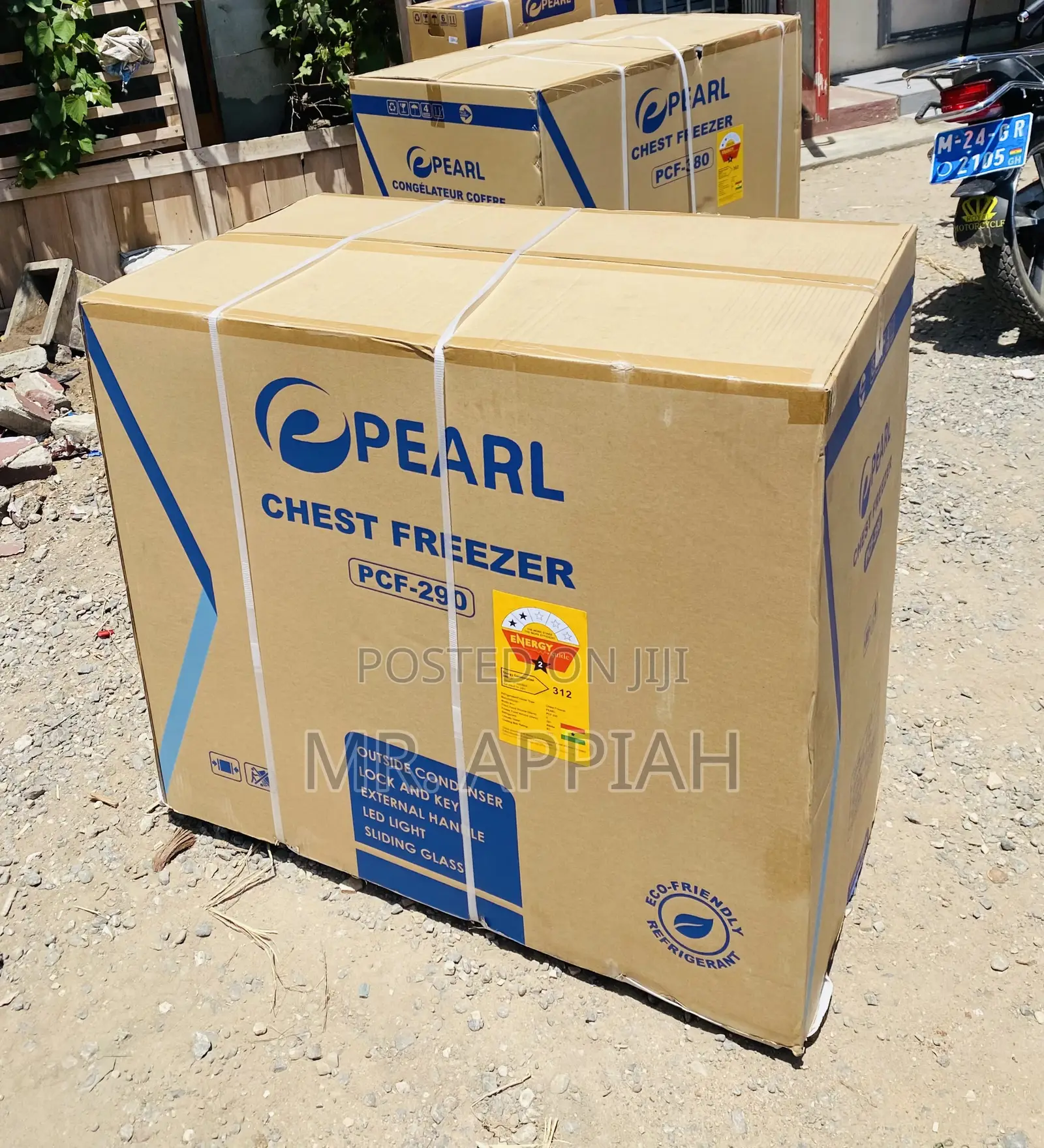 Lovely Design Pearl PCF-290 1 Door Chest Freezer,Gray.