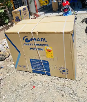 Unique Design Pearl PCF-380 Single Door Chest Freezer,Gray