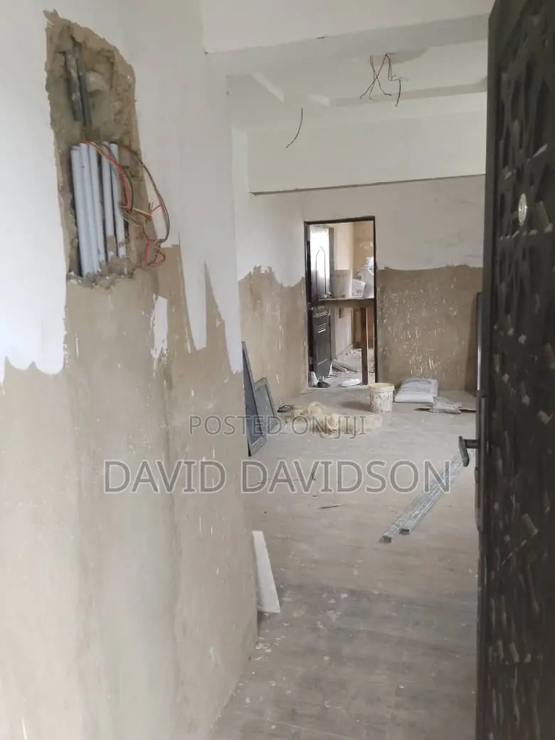 Mini Flat in Chamber And Hall, Tema Metropolitan for rent