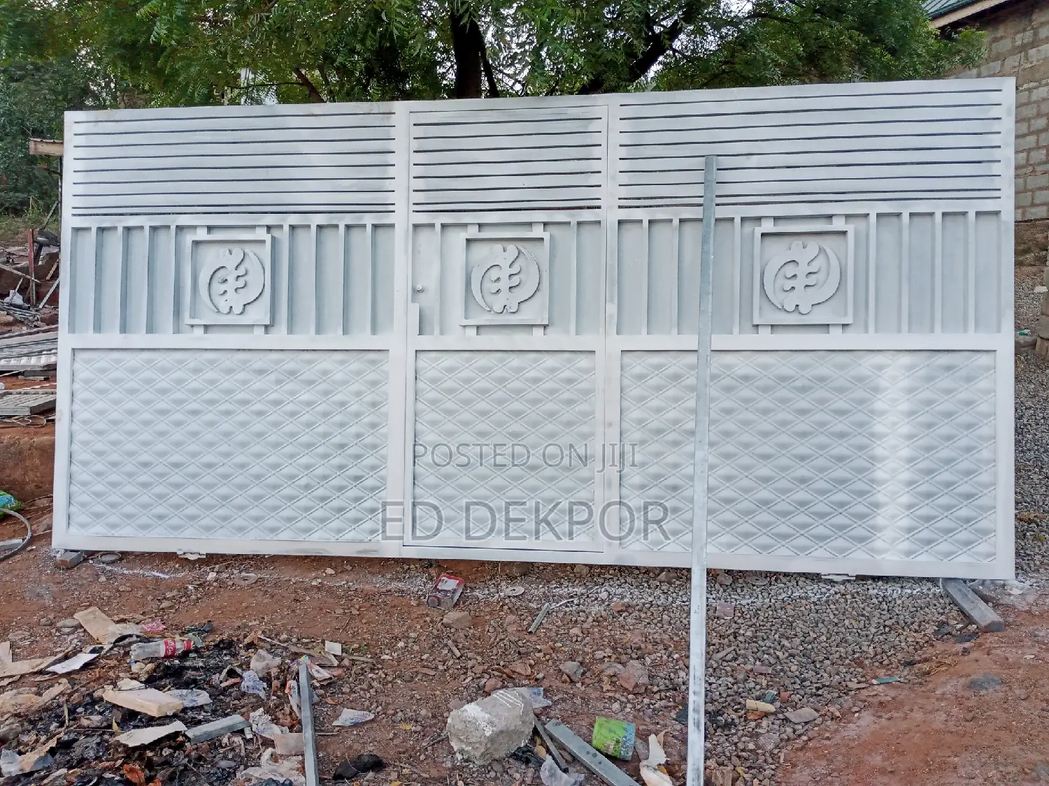 Simple and Nice Gate
