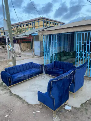 Mordern Sofa Set