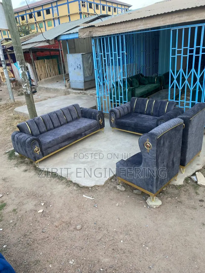 Quality Accent Sofa Set