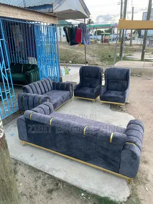 Quality Accent Sofa Set