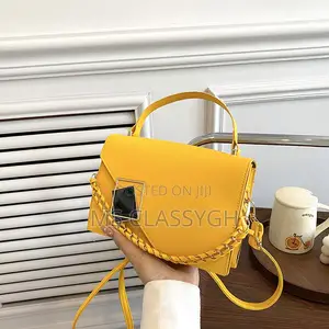 Square Shoulder Bag Chain Handle Small Handbags Designer Sol