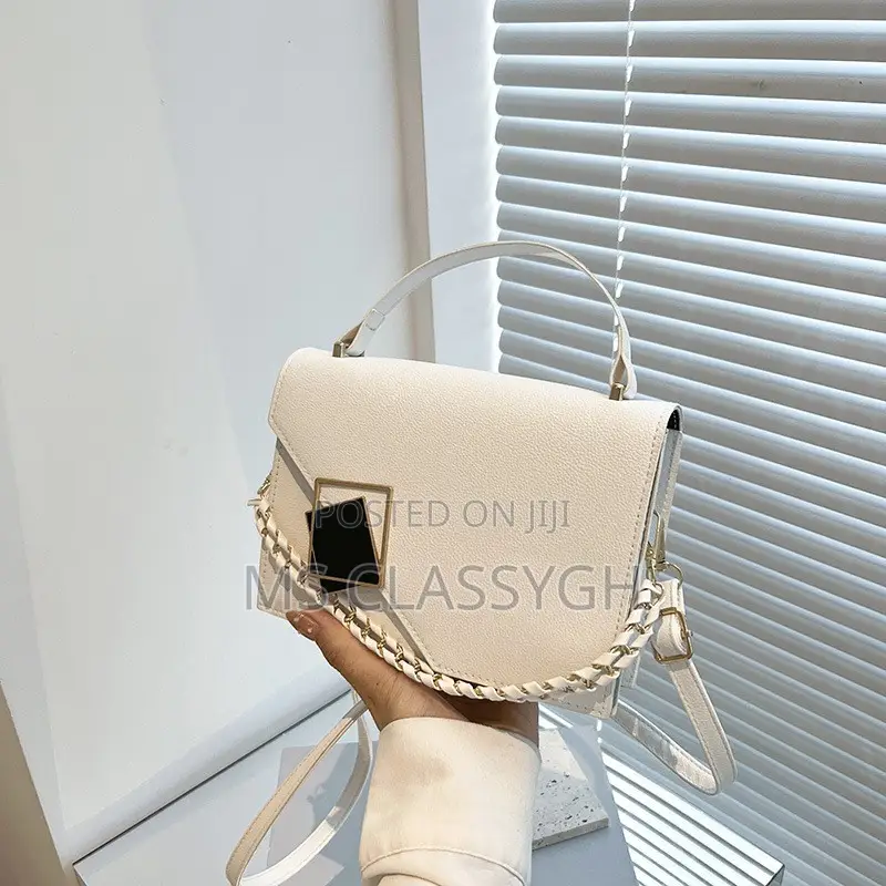Square Shoulder Bag Chain Handle Small Handbags Designer Sol