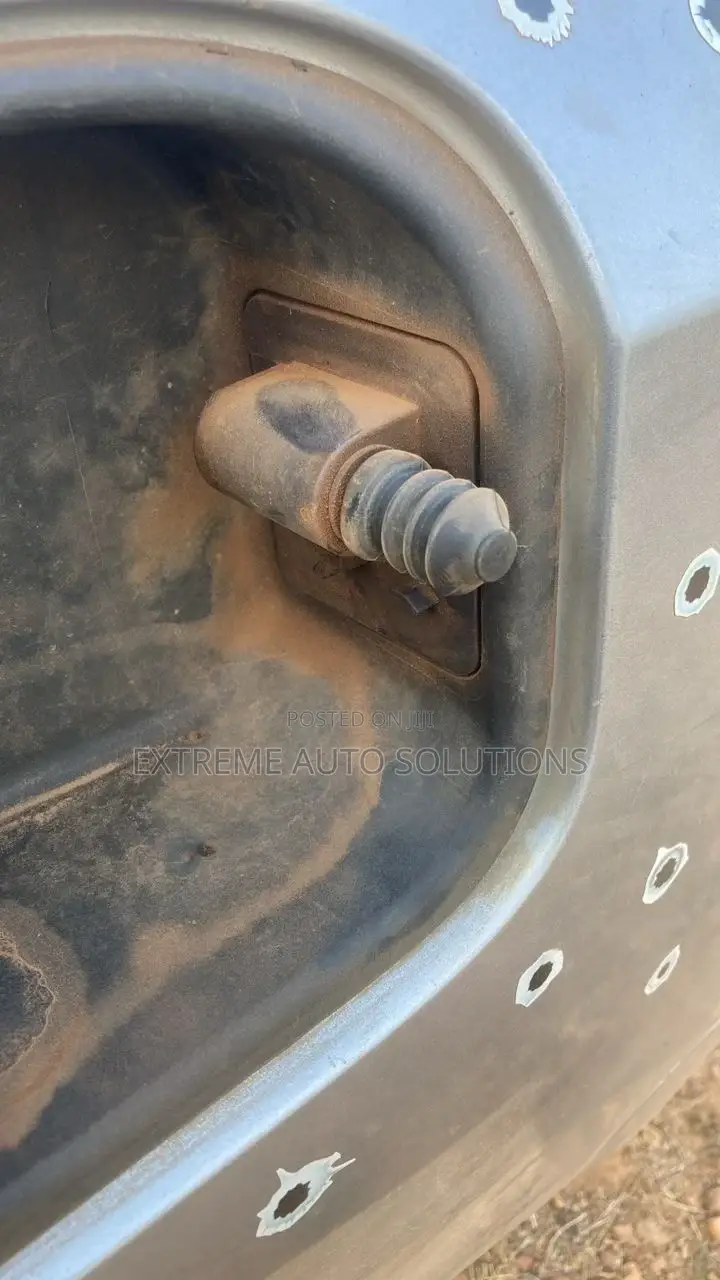 Honda Civic 2016 Fuel Cover Locker